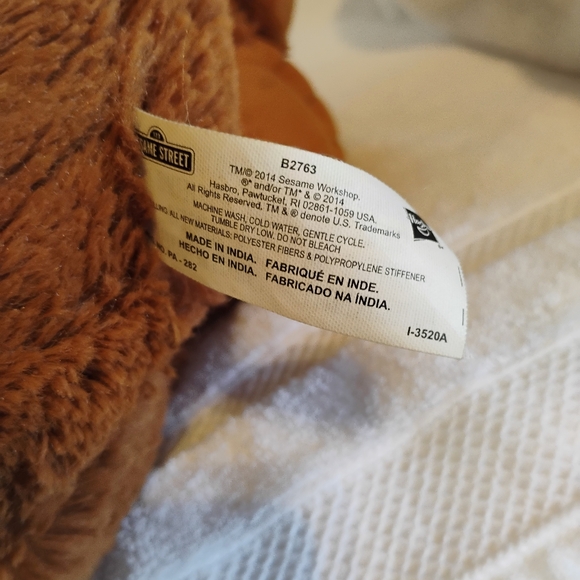 The Sesame Street Large 24” Snuffleupagus Jumbo Plush Stuffed Animal from Hasbro - Picture 7 of 7